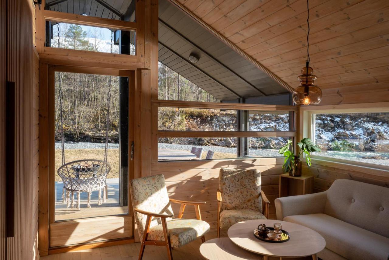 Jolstraholmen Camping Og Hytter Vassenden Kültér fotó